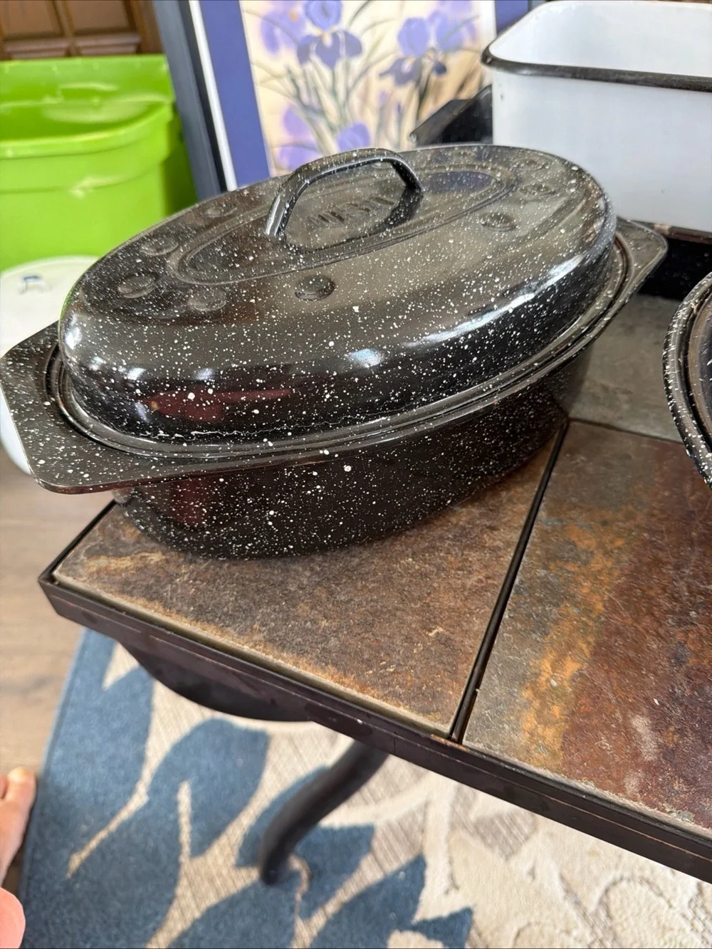 Black Speckled Enamel Roasting and Baking Set vintage 2 Roasters & 2 Pans